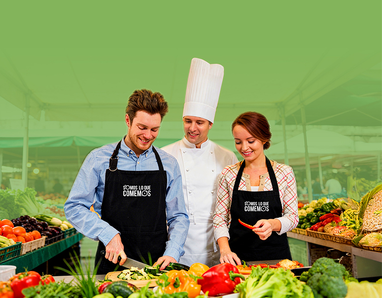 freepik talk 94741 (3)